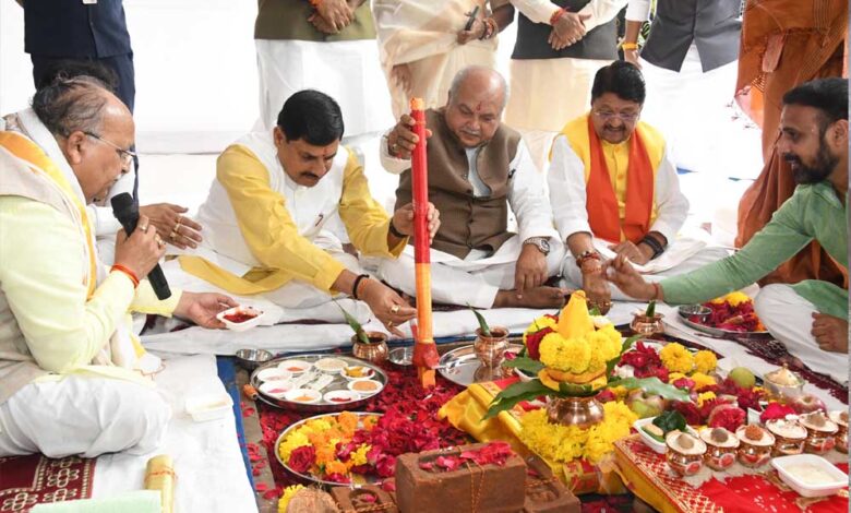 mp-के-mlas-की-बंपर-लॉटरी,-159-करोड़-की-लागत-से-बन-रहे-102-नए-फ्लैट,-सीएम-संग-इन-नेताओं-ने-किया-भूमि-पूजन