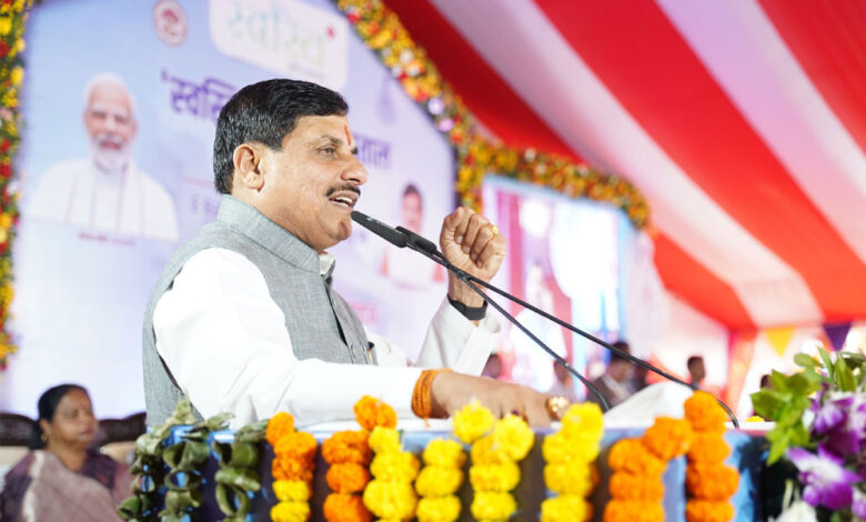 भगवान-कृष्ण-को-‘माखनचोर’-कहने-पर-आपत्ति,-मोहन-सरकार-चलाएगी-गलत-टैग-हटाने-का-अभियान