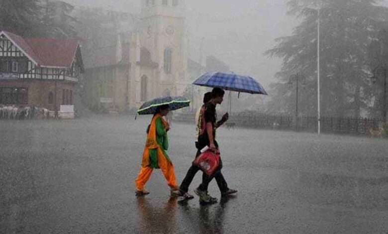 हिमाचल-में-मौसम-का-कहर,-इन-जिलों-में-भारी-बारिश-का-अलर्ट-जारी
