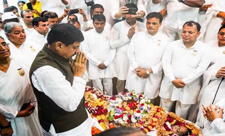 मुख्यमंत्री-डॉ-यादव-ने-राजयोगिनी-बीके.-अवधेश-दीदी-के-किए-अंतिम-दर्शन