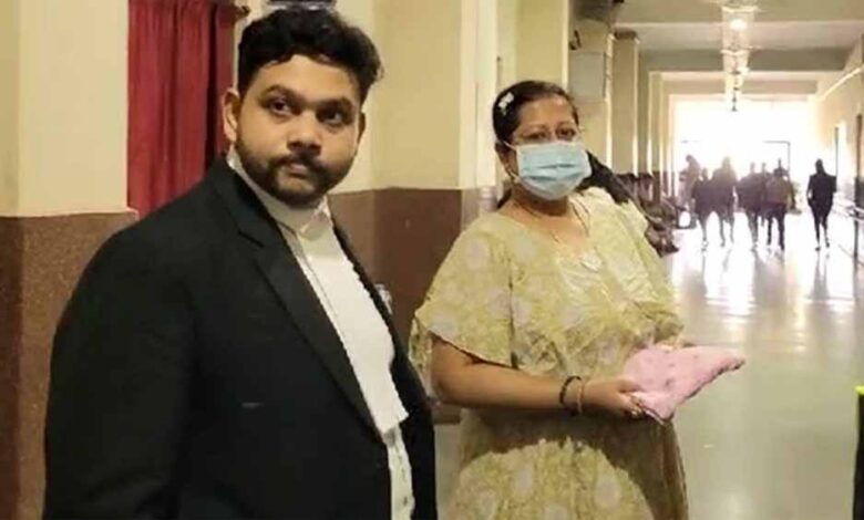 उप-सचिव-रहीं-सौम्या-की-8-करोड़-की-संपत्ति-जब्त,-ईओडब्ल्यू-की-बड़ी-कार्रवाई