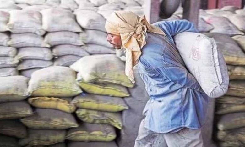 सीमेंट-के-दाम-घटे,-पर-घर-बनाने-वालों-को-राहत-नहीं