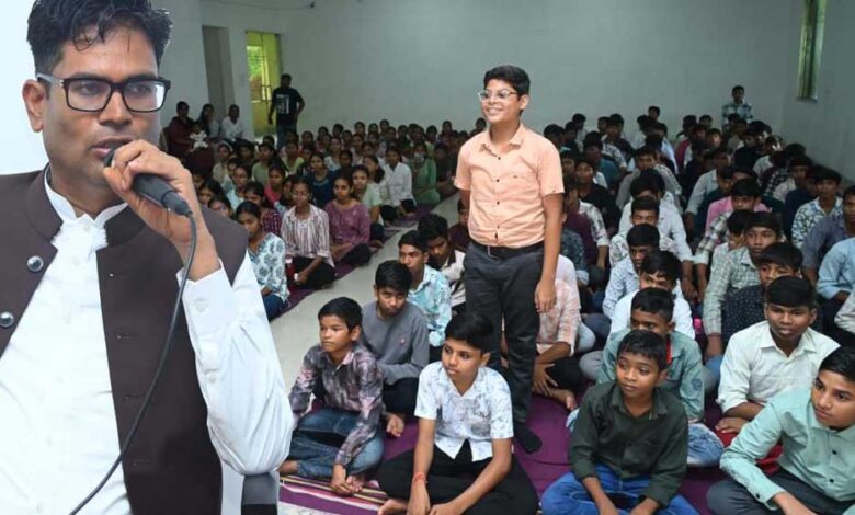रायपुर-:-प्रयास-आवासीय-विद्यालय-को-मॉडल-स्कूल-बनाने-के-लिए-करे-कार्य:-वित्त-मंत्री-ओपी.-चैधरी