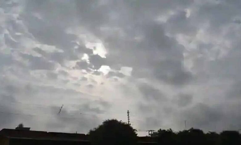 छत्तीसगढ़-में-बदलेगा-मौसम,-कम-बारिश-और-कुछ-क्षेत्रों-में-आकाशीय-बिजली-गिरने-की-संभावना