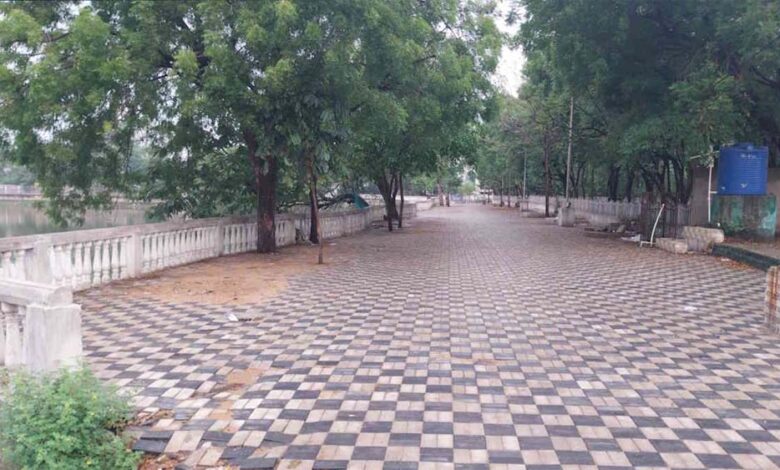 करबला-तालाब-के-15-करोड़-के-निर्माण-कार्यों-पर-रोक,-डॉ.-राकेश-गुप्ता-की-शिकायत-पर-वेटलैंड-अथॉरिटी-ने-कलेक्टर-को-दिया-आदेश