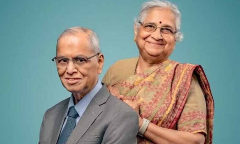 कास्ट-सर्वे-से-किनारे-हुए-नारायण-और-सुधा-मूर्ति,-जानिए-सरकार-ने-क्या-सफाई-दी