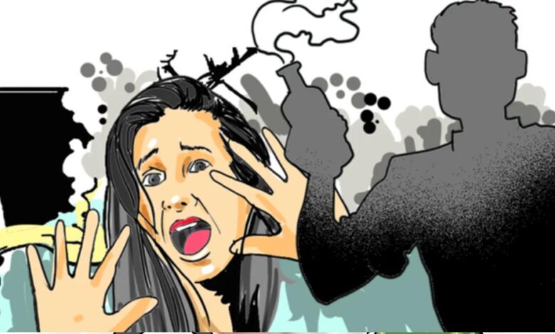 भोपाल-में-बाइक-सवार-युवकों-ने-सुकन्या-साहू-पर-किया-एसिड-अटैक,-चेहरे-पर-गंभीर-झुलसने-के-निशान