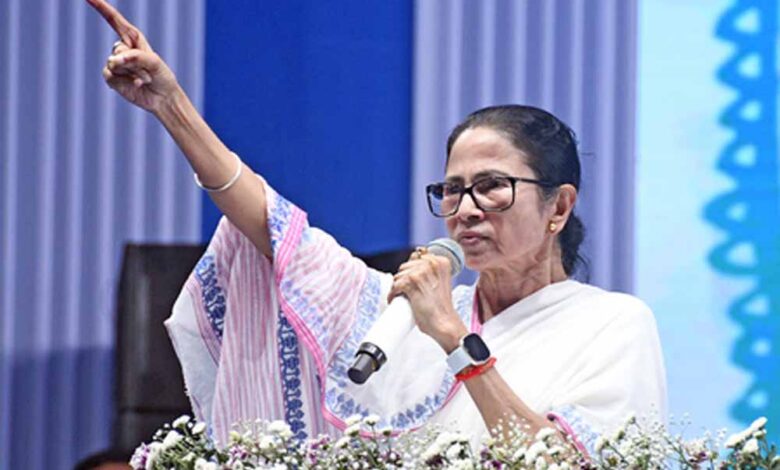 ममता-बनर्जी-भड़कीं!-गोरखा-मुद्दों-में-मध्यस्थ-नियुक्ति-पर-पीएम-को-लिखा-चिट्ठी