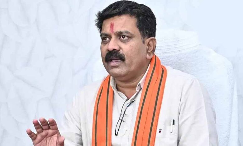 बिहार-चुनाव-प्रचार-में-गरमी:-उपमुख्यमंत्री-विजय-शर्मा-का-राहुल-तेजस्वी-पर-तीखा-प्रहार,-sir-मतदाता-सूची-शुद्धिकरण-पर-जोर