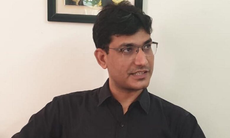 मुरैना-कलेक्टर-ने-दिखाया-सख्ती,-मीटिंग-में-समय-पर-न-पहुंचे-13-कर्मचारियों-को-सस्पेंड-किया