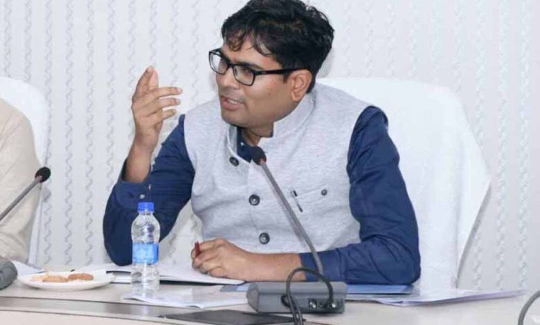 बिहार-चुनाव-2025:-एनडीए-को-बड़ी-बढ़त,-वित्तमंत्री-ओपी-चौधरी-बोले–-यह-बढ़त-नहीं,-आंधी-है