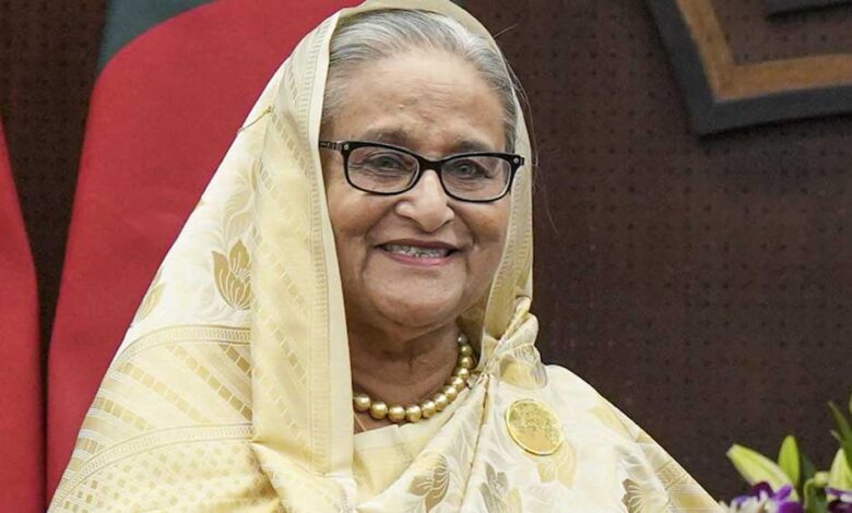 ढाका-में-आज-बड़ा-फैसला,-शेख-हसीना-को-लेकर-कथित-सजा-मांग-पर-तनाव;-कई-जगहों-पर-हिंसा-और-आगजनी
