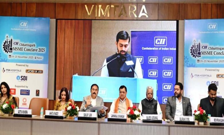 रायपुर-:-नई-औद्यागिक-नीति-से-प्रदेश-में-बेहतर-औद्योगिक-वातावरण-का-निर्माण-–-देवांगन