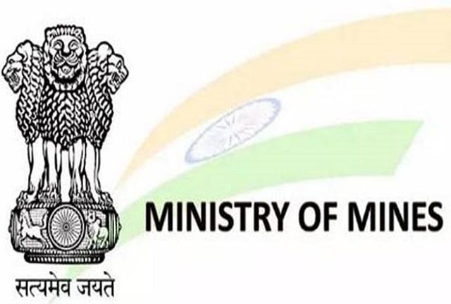 नीलामी-से-आवंटित-खनिज-क्षेत्रों-के-शीघ्र-संचालन-हेतु-केंद्र-सरकार-ने-दिए-महत्वपूर्ण-निर्देश;-अब-सफल-बोलीदाता-जिला-कलेक्टर-से-सीधे-माँग-सकेंगे-सतही-अधिकार