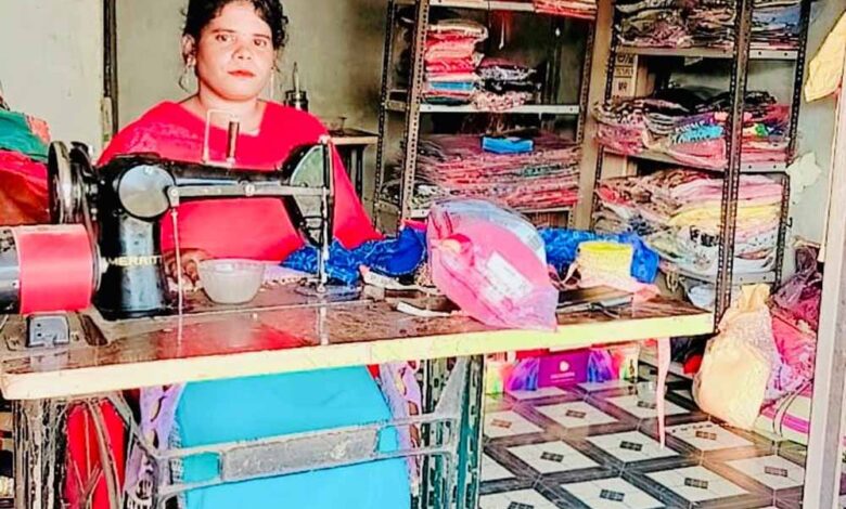 माओवाद-प्रभावित-क्षेत्र-से-निकलकर-आत्मनिर्भरता-की-मिसाल-बनीं-सरोज-पोडियाम