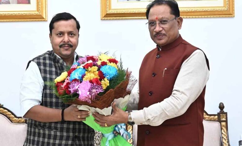 मुख्यमंत्री-साय-से-बिहार-के-पथ-निर्माण-मंत्री-नितिन-नवीन-ने-की-सौजन्य-मुलाकात