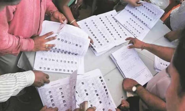 sir:-विशेष-गहन-पुनरीक्षण-अभियान-में-86%-गणना-प्रपत्र-डिजिटाइज्ड