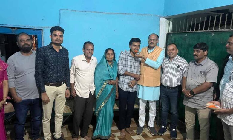 अमन-नायक-की-उपलब्धि-पर-पाटन-गौरवान्वित-—-जितेन्द्र-वर्मा-ने-कहा-मेहनत-और-संकल्प-की-मिसाल