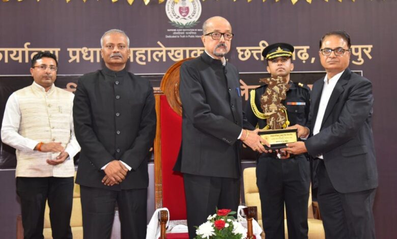 रायपुर-:-लोकतांत्रिक-ढांचे-में-कैग-की-सर्वाेच्च-भूमिका-–-रमेन-डेका-राज्यपाल