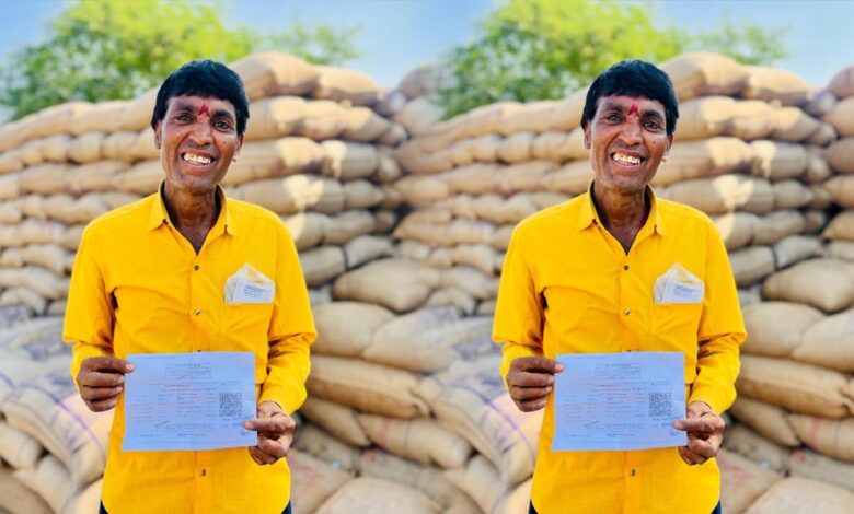 रायपुर-:-धान-खरीदी-केंद्र-में-सुगम-और-पारदर्शी-व्यवस्था-से-किसान-आसानी-से-बेच-रहे-धान