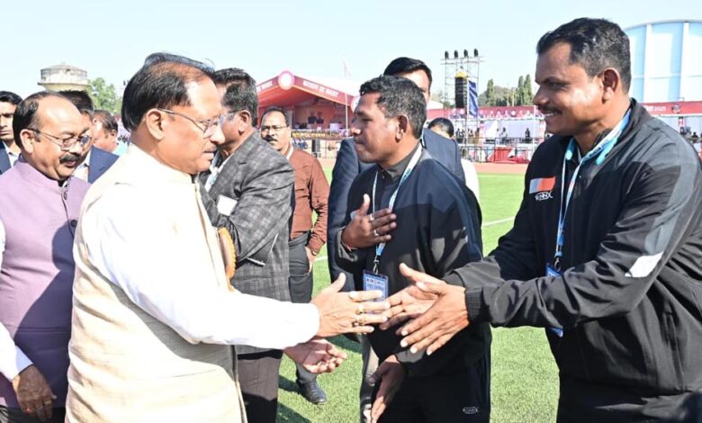 रायपुर-:-आपका-मुख्यमंत्री-आपके-समाज-के-बीच-का-है,-आपका-भाई-है….आप-आगे-बढ़ें,-सरकार-हर-कदम-पर-आपके-साथ-खड़ी-है-–-मुख्यमंत्री-साय