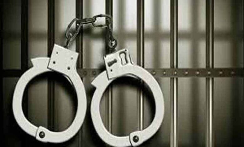 मणिपुर-में-सुरक्षा-बलों-की-बड़ी-कार्रवाई:-दो-महिलाओं-समेत-7-उग्रवादी-गिरफ्तार,-हथियारों-का-जखीरा-बरामद