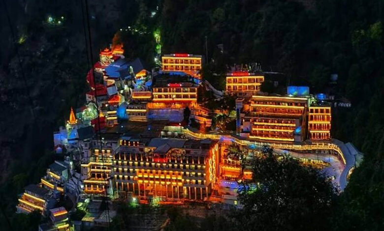 वैष्णो-देवी-यात्रा:-24-घंटे-में-न-पूरी-करने-पर-जुर्माना-नहीं,-प्रशासन-बढ़ाएगा-सतर्कता