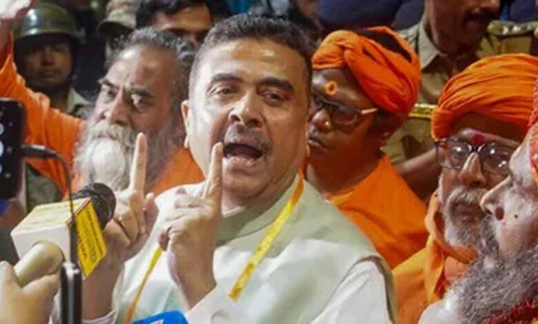 शुभेंदु-अधिकारी-के-काफिले-पर-हमला-कर-गाड़ी-पर-बरसाईं-लाठियां,-धरने-पर-बैठे-भाजपा-नेता