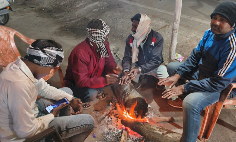 दतिया-में-5.4-डिग्री-तापमान,-ग्वालियर-चंबल-में-घना-कोहरा,-ट्रेनें-लेट