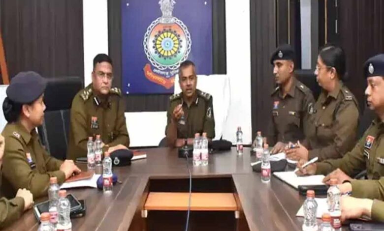 दुर्ग-आईजी-ने-थाना-प्रभारियों-को-दिए-निर्देश,-‘पुलिसिंग-में-ढिलाई-बर्दाश्त-नहीं’