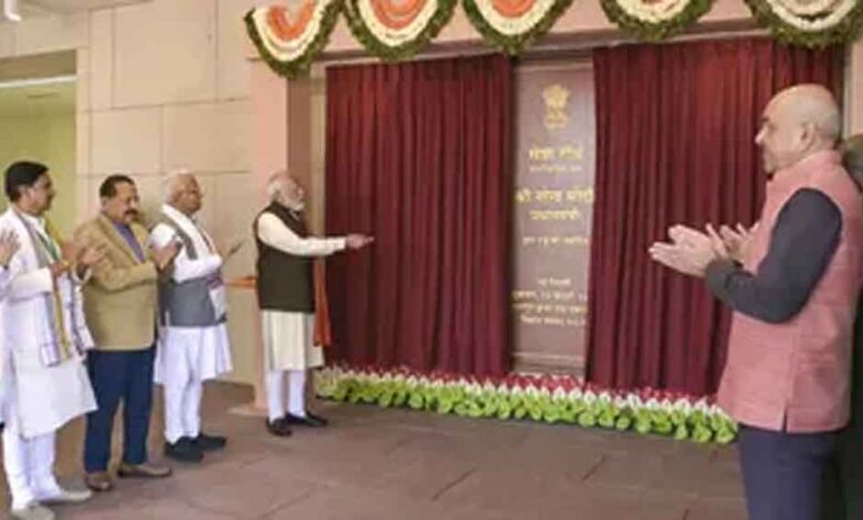 सेवा-तीर्थ-से-pm-मोदी-का-पहला-फैसला:-महिलाओं-युवाओं-के-लिए-बड़ी-सौगात