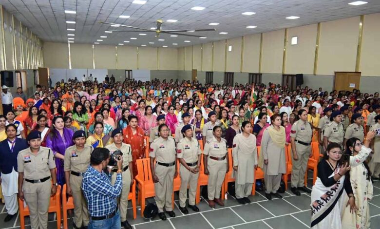 मैं-भारत-हूं”-थीम-पर-भव्य-बाइक-स्कूटी-रैली,-गोल्डन-बुक-ऑफ-वर्ल्ड-रिकॉर्ड-में-दर्ज
