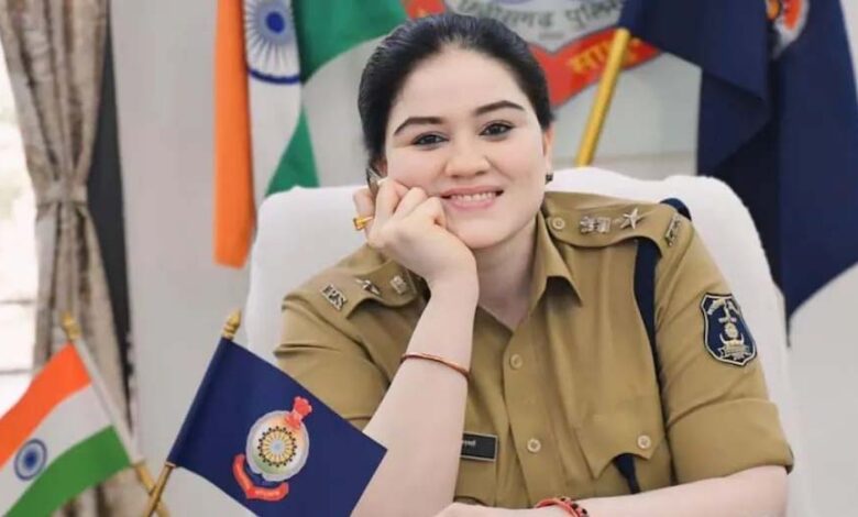 थाने-में-हुआ-बड़ा-खेल!-2-पुलिसकर्मियों-को-सस्पेंड-किया,-sp-ने-गिराई-गाज