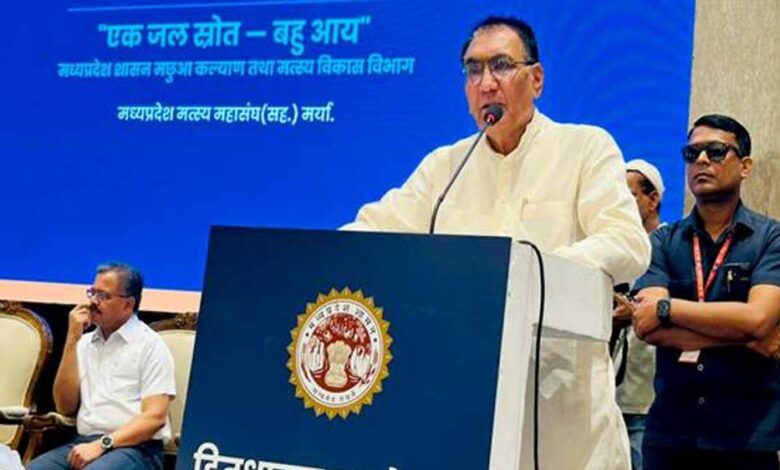 पारंपरिक-मछली-पालन-से-आगे-बढ़कर-स्टार्टअप-आधारित-होगा-मत्स्योद्योग-:-राज्यमंत्री-पंवार